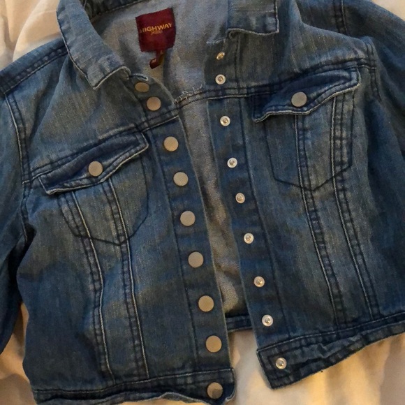 Jean jacket - Picture 2 of 4
